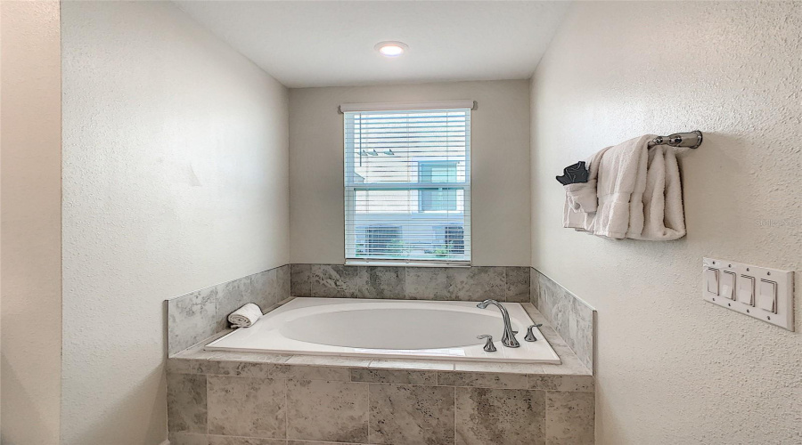Bathroom Soaking Tub