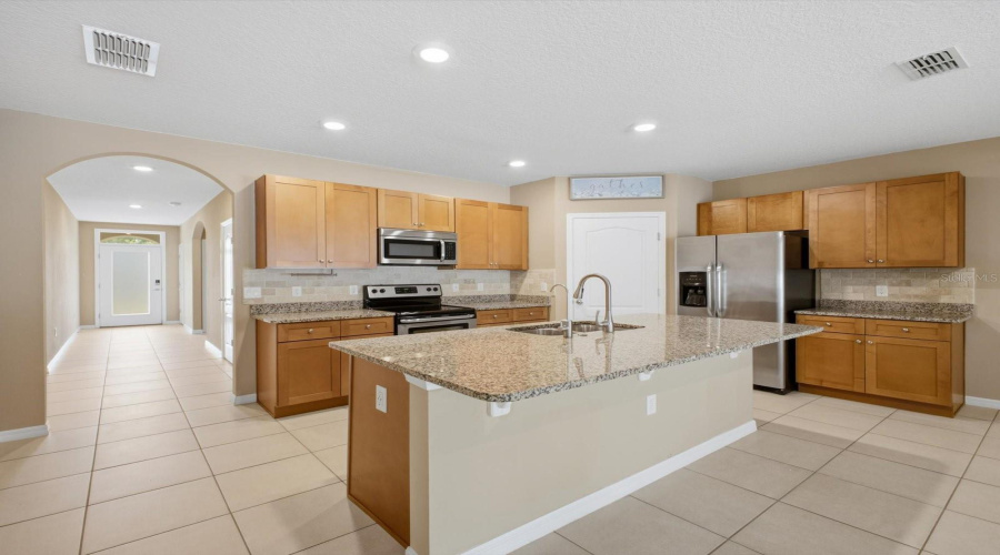 Davenport, Florida 33896, 4 Bedroom Bedrooms, ,2 Bathroombathrooms,Residential,For Sale,Tanglewood,0,Mfro6449911
