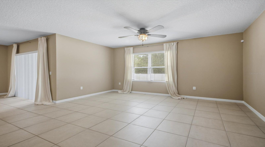 Davenport, Florida 33896, 4 Bedroom Bedrooms, ,2 Bathroombathrooms,Residential,For Sale,Tanglewood,0,Mfro6449911