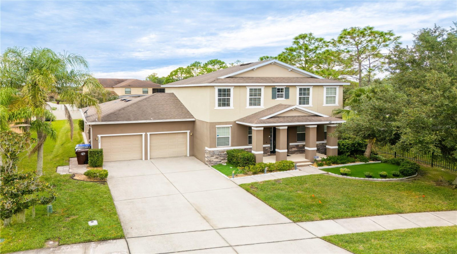 Front Exterior Of This Kissimmee Single-Family Home In Shingle Creek Reserve At The Oaks
