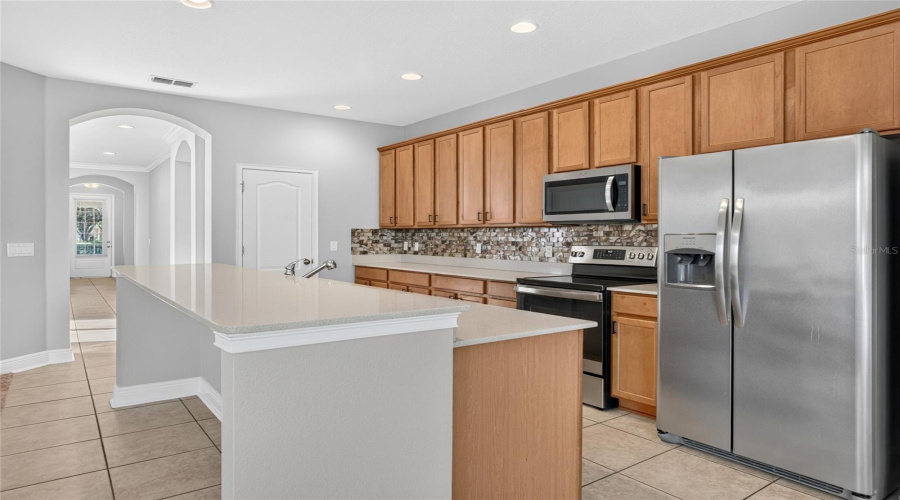 Orlando, Florida 32836, 4 Bedroom Bedrooms, ,3 Bathroombathrooms,Residential,For Sale,Wakeworth,0,Mfro6450198