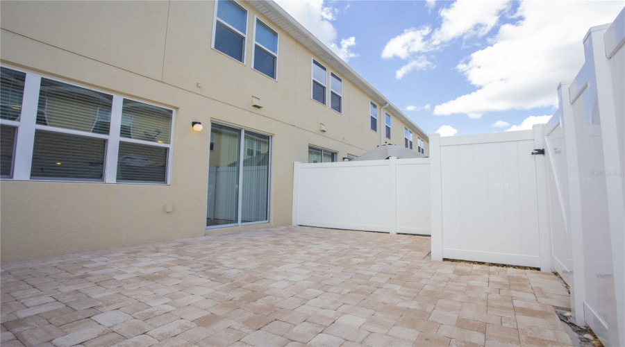 Kissimmee, Florida 34746, 4 Bedroom Bedrooms, ,3 Bathroombathrooms,Residential,For Sale,Killarney,0,Mfro6448761