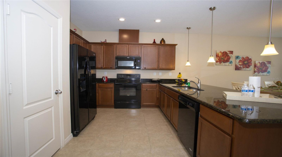 Kissimmee, Florida 34746, 4 Bedroom Bedrooms, ,3 Bathroombathrooms,Residential,For Sale,Killarney,0,Mfro6448761