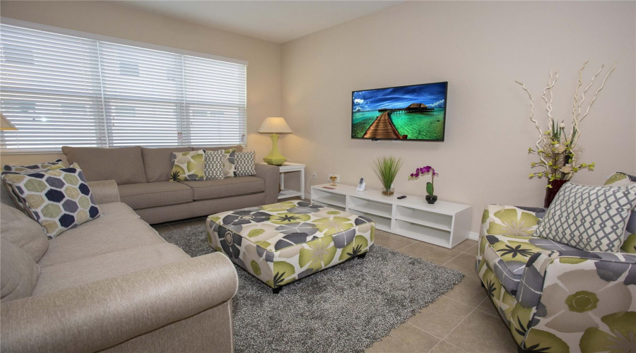 Kissimmee, Florida 34746, 4 Bedroom Bedrooms, ,3 Bathroombathrooms,Residential,For Sale,Killarney,0,Mfro6448761