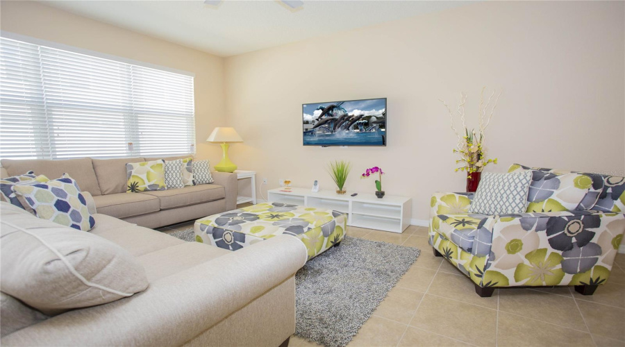Kissimmee, Florida 34746, 4 Bedroom Bedrooms, ,3 Bathroombathrooms,Residential,For Sale,Killarney,0,Mfro6448761