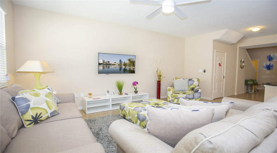 Kissimmee, Florida 34746, 4 Bedroom Bedrooms, ,3 Bathroombathrooms,Residential,For Sale,Killarney,0,Mfro6448761
