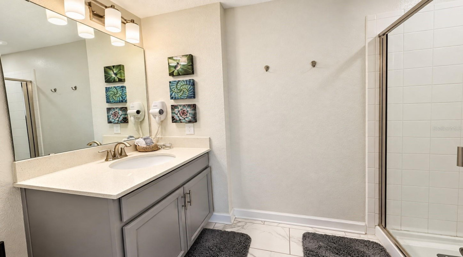 Kissimmee, Florida 34746, 5 Bedroom Bedrooms, ,4 Bathroombathrooms,Residential,For Sale,Love Storey,0,Mfrs5159630
