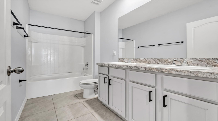 Davenport, Florida 33837, 5 Bedroom Bedrooms, ,3 Bathroombathrooms,Residential,For Sale,Brooklet,0,Mfrg5119042