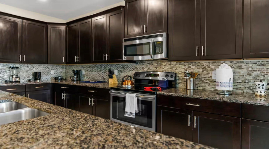 Kissimmee, Florida 34746, 6 Bedroom Bedrooms, ,5 Bathroombathrooms,Residential,For Sale,Sleepy Hollow,0,Mfro6364597