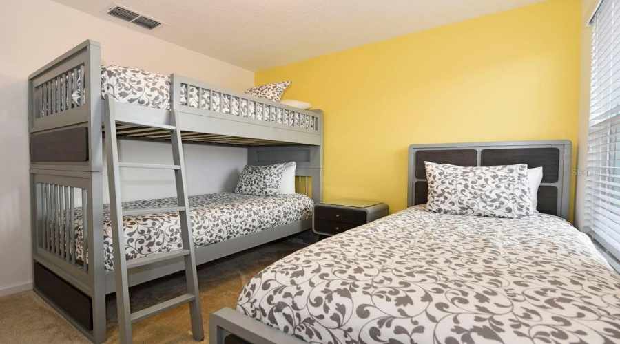 Davenport, Florida 33837, 6 Bedroom Bedrooms, ,5 Bathroombathrooms,Residential,For Sale,Cabello,0,Mfro6450162