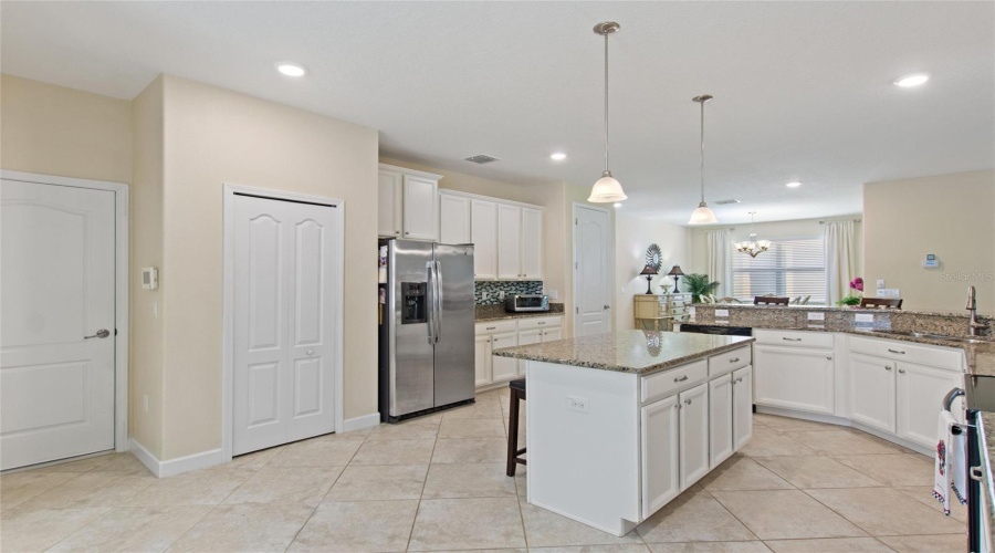 Davenport, Florida 33896, 4 Bedroom Bedrooms, ,3 Bathroombathrooms,Residential,For Sale,Gleneagles,0,Mfrs5159578