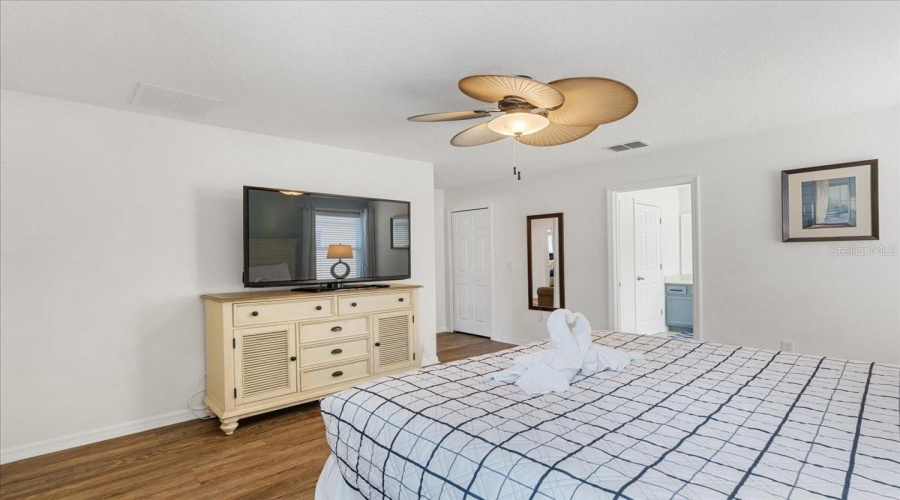 Address Not Available!, 6 Bedroom Bedrooms, ,5 Bathroombathrooms,Residential,For Sale,0,Mfro6354938