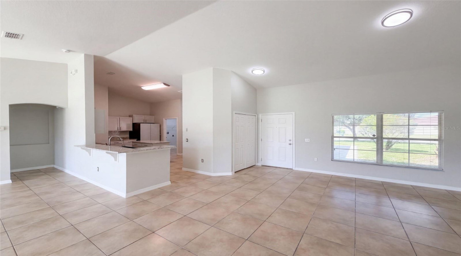 Kissimmee, Florida 34746, 4 Bedroom Bedrooms, ,2 Bathroombathrooms,Residential,For Sale,Yacht Club,0,Mfro6438381