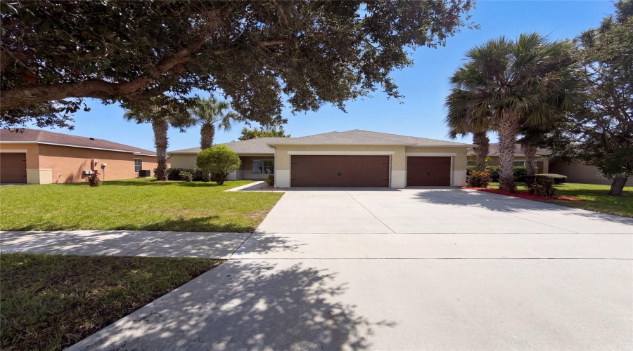 Kissimmee, Florida 34746, 4 Bedroom Bedrooms, ,2 Bathroombathrooms,Residential,For Sale,Yacht Club,0,Mfro6438381