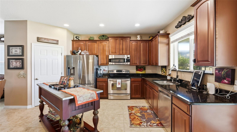 Davenport, Florida 33837, 5 Bedroom Bedrooms, ,2 Bathroombathrooms,Residential,For Sale,Lexington,0,Mfrs5159596