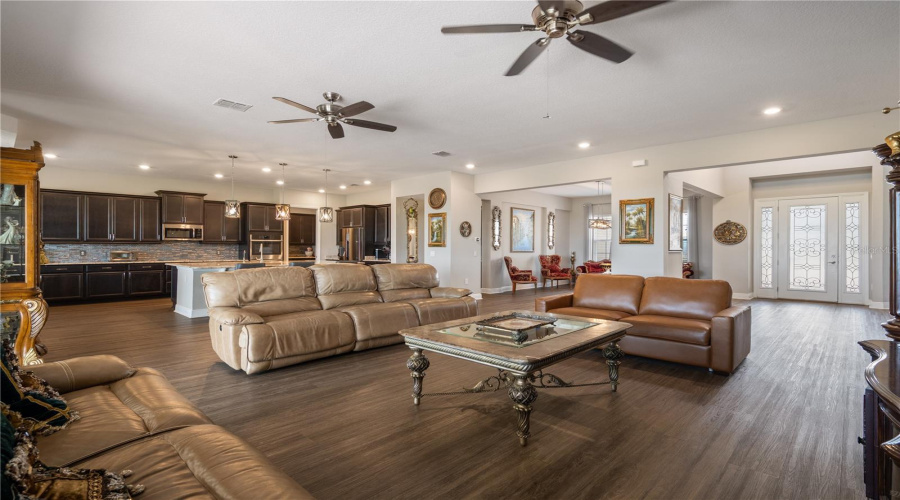 Kissimmee, Florida 34746, 5 Bedroom Bedrooms, ,5 Bathroombathrooms,Residential,For Sale,Windlass,0,Mfro6407891