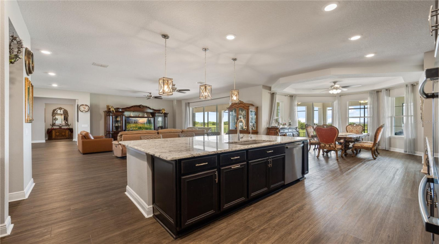 Kissimmee, Florida 34746, 5 Bedroom Bedrooms, ,5 Bathroombathrooms,Residential,For Sale,Windlass,0,Mfro6407891