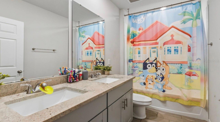 Davenport, Florida 33896, 4 Bedroom Bedrooms, ,2 Bathroombathrooms,Residential,For Sale,Vista Villages,0,Mfrs5155852