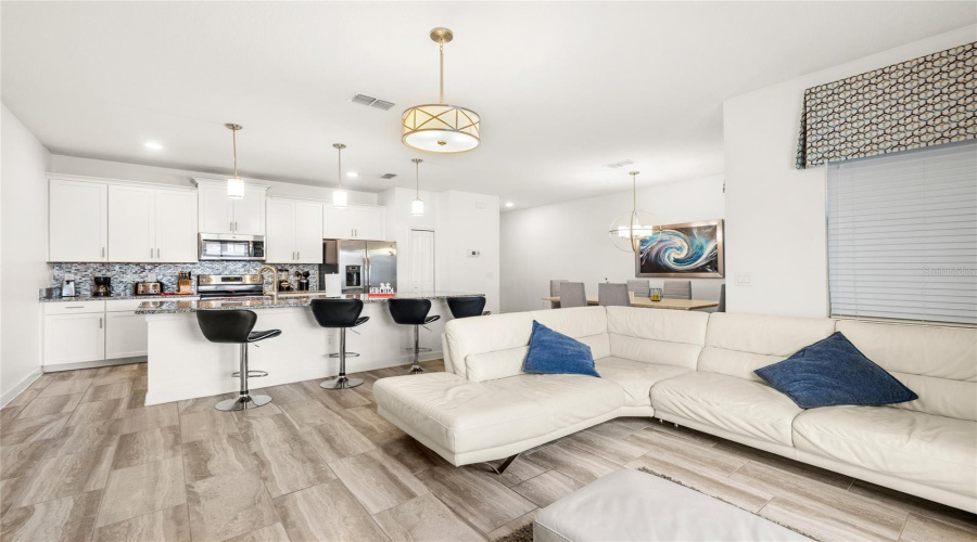 Kissimmee, Florida 34746, 4 Bedroom Bedrooms, ,3 Bathroombathrooms,Residential,For Sale,Gatsby,0,Mfro6443545