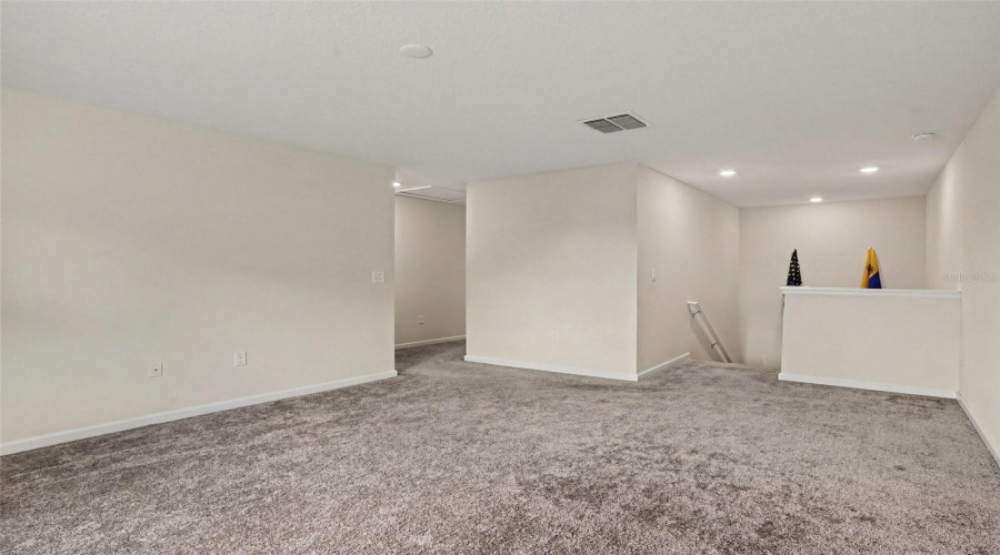 Kissimmee, Florida 34746, 5 Bedroom Bedrooms, ,2 Bathroombathrooms,Residential,For Sale,Bluff Oak Loop,0,Mfro6437731
