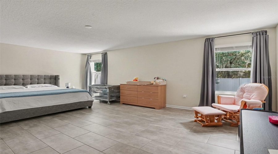 Kissimmee, Florida 34746, 5 Bedroom Bedrooms, ,2 Bathroombathrooms,Residential,For Sale,Bluff Oak Loop,0,Mfro6437731