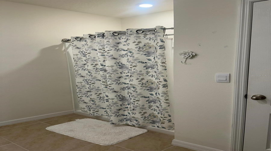 Davenport, Florida 33837, 3 Bedroom Bedrooms, ,2 Bathroombathrooms,Residential,For Sale,Doe Run,0,Mfrs5159660