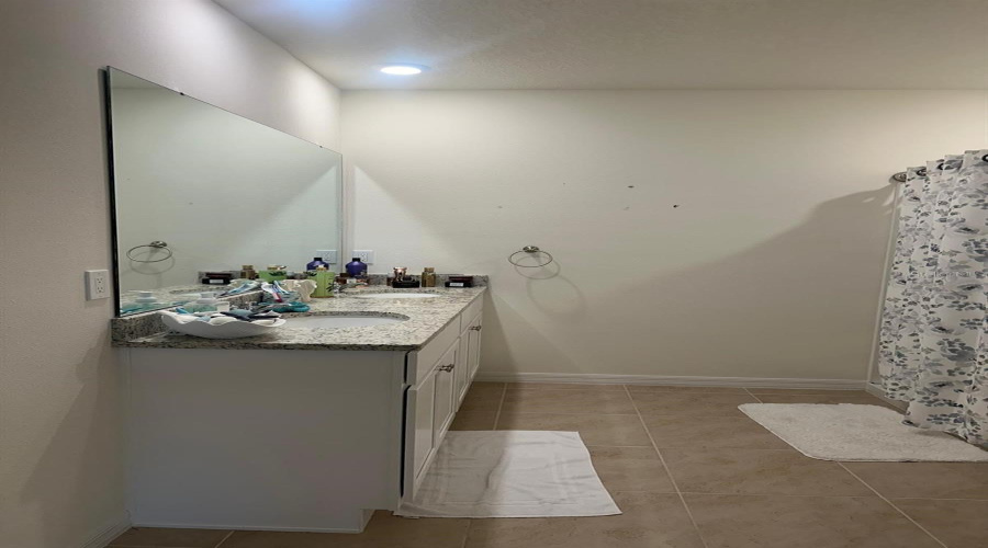 Davenport, Florida 33837, 3 Bedroom Bedrooms, ,2 Bathroombathrooms,Residential,For Sale,Doe Run,0,Mfrs5159660