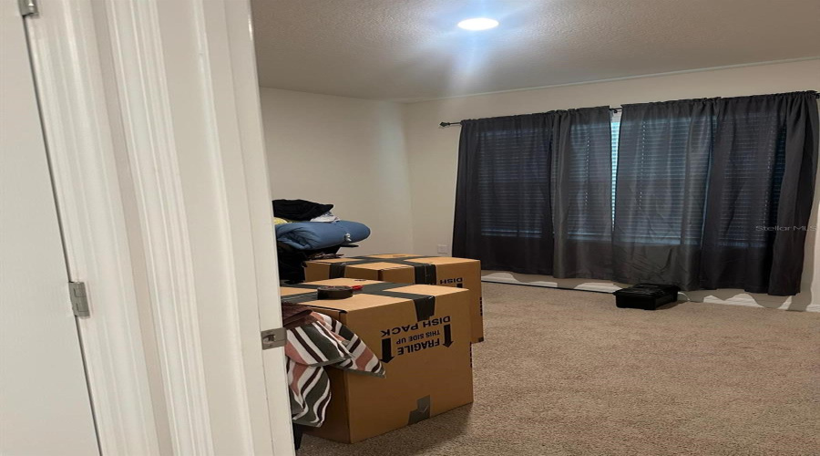 Davenport, Florida 33837, 3 Bedroom Bedrooms, ,2 Bathroombathrooms,Residential,For Sale,Doe Run,0,Mfrs5159660