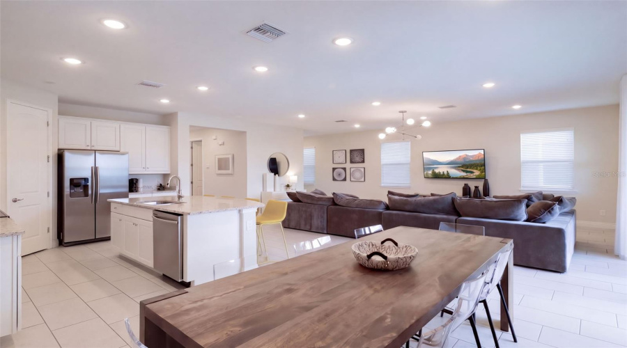 Kissimmee, Florida 34747, 5 Bedroom Bedrooms, ,4 Bathroombathrooms,Residential,For Sale,Westland,0,Mfro6450445