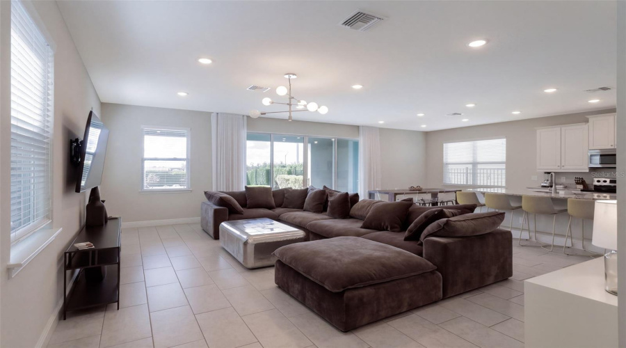 Kissimmee, Florida 34747, 5 Bedroom Bedrooms, ,4 Bathroombathrooms,Residential,For Sale,Westland,0,Mfro6450445
