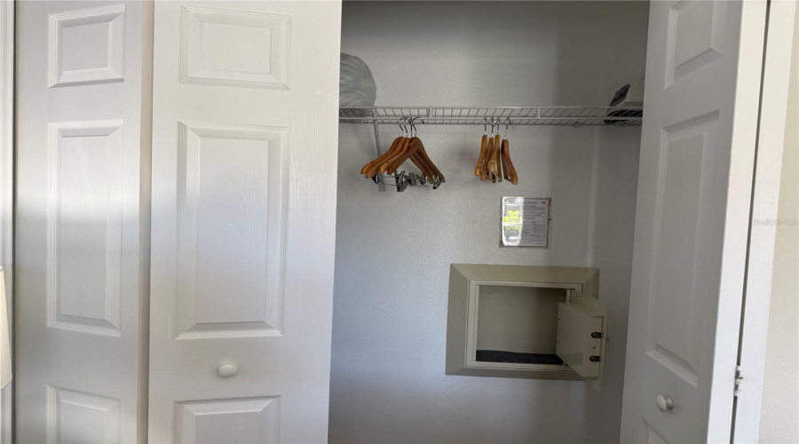 Orlando, Florida 32821, 3 Bedroom Bedrooms, ,3 Bathroombathrooms,Residential,For Sale,Worldquest,0,Mfro6375543