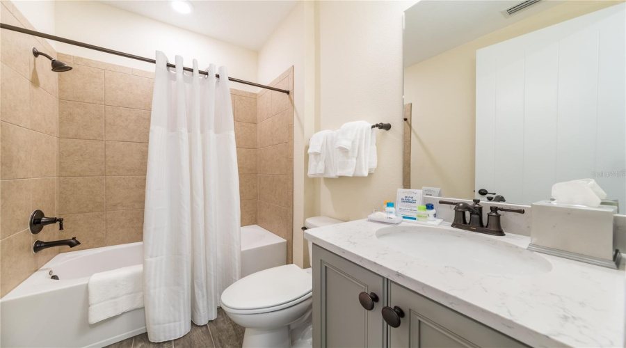Kissimmee, Florida 34747, 5 Bedroom Bedrooms, ,5 Bathroombathrooms,Residential,For Sale,Surf,0,Mfrs5159643