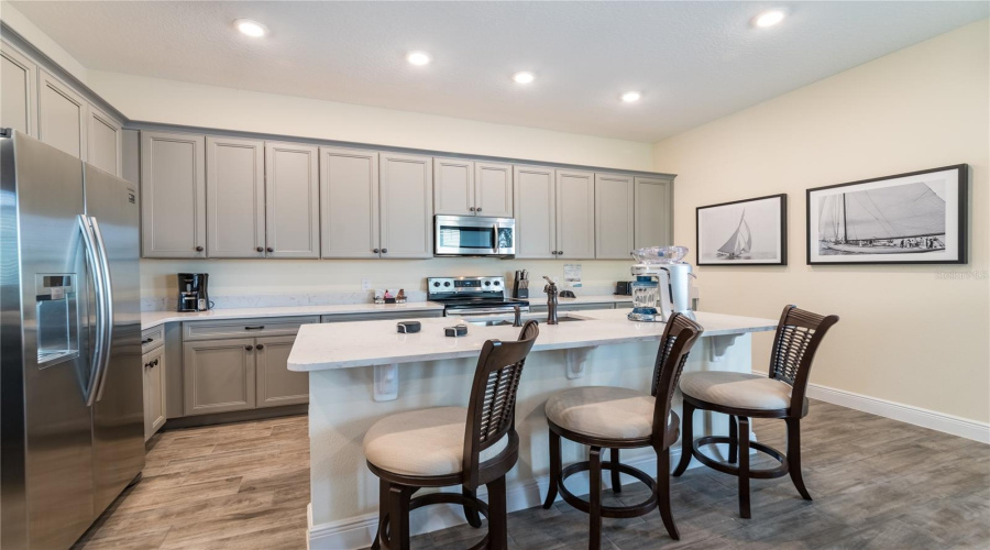 Kissimmee, Florida 34747, 5 Bedroom Bedrooms, ,5 Bathroombathrooms,Residential,For Sale,Surf,0,Mfrs5159643