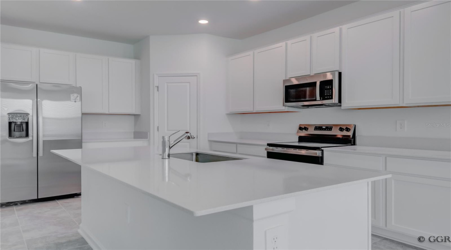 Kissimmee, Florida 34746, 4 Bedroom Bedrooms, ,2 Bathroombathrooms,Residential,For Sale,Rock Maple,0,Mfrs5147167