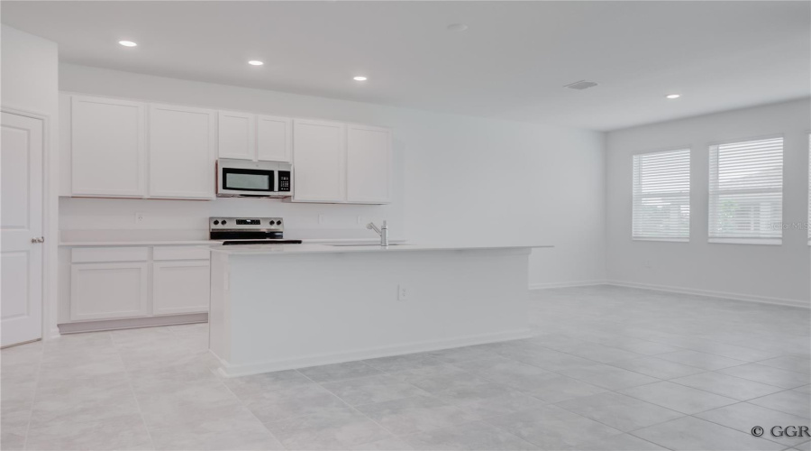 Kissimmee, Florida 34746, 4 Bedroom Bedrooms, ,2 Bathroombathrooms,Residential,For Sale,Rock Maple,0,Mfrs5147167