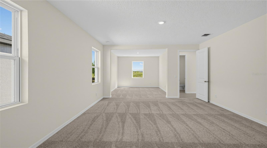 Kissimmee, Florida 34746, 3 Bedroom Bedrooms, ,2 Bathroombathrooms,Residential,For Sale,Broadwing,0,Mfrtb8558786