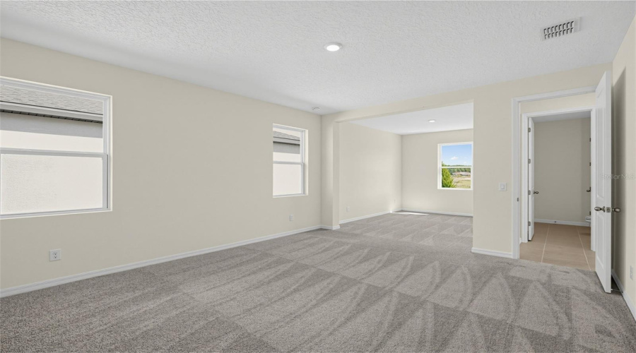 Kissimmee, Florida 34746, 3 Bedroom Bedrooms, ,2 Bathroombathrooms,Residential,For Sale,Broadwing,0,Mfrtb8558786
