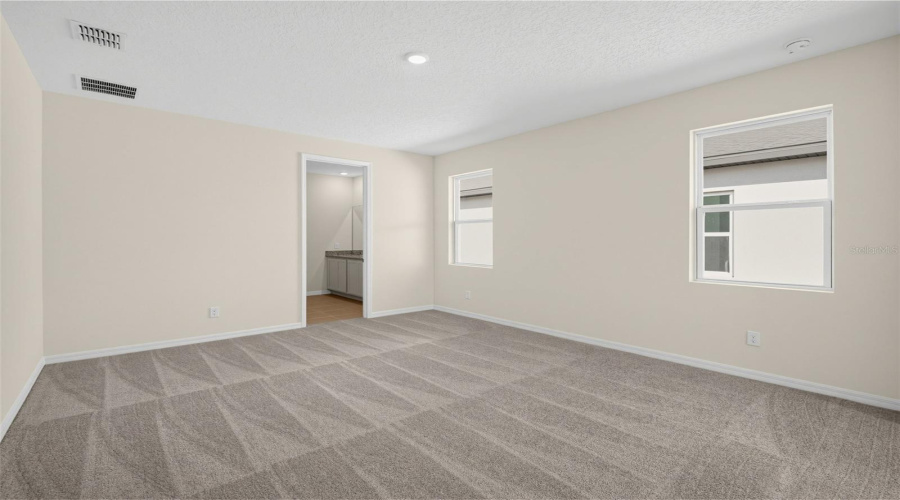 Kissimmee, Florida 34746, 3 Bedroom Bedrooms, ,2 Bathroombathrooms,Residential,For Sale,Broadwing,0,Mfrtb8558786