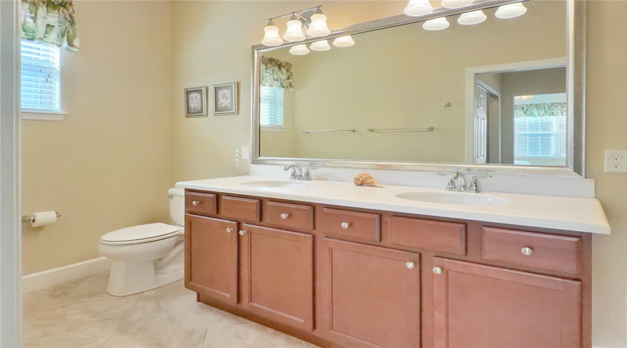 Davenport, Florida 33837, 2 Bedroom Bedrooms, ,2 Bathroombathrooms,Residential,For Sale,Vista Sol,0,Mfrs5159374
