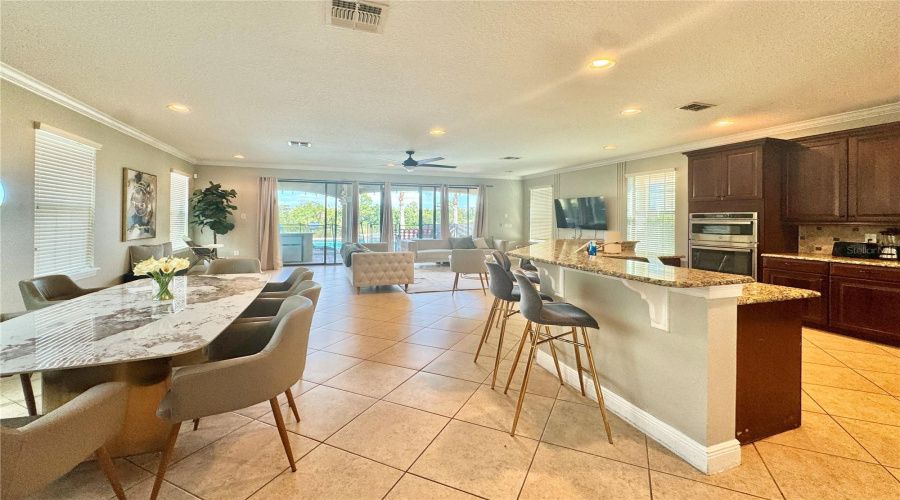 Kissimmee, Florida 34747, 5 Bedroom Bedrooms, ,5 Bathroombathrooms,Residential,For Sale,Golden Bear,0,Mfro6450416