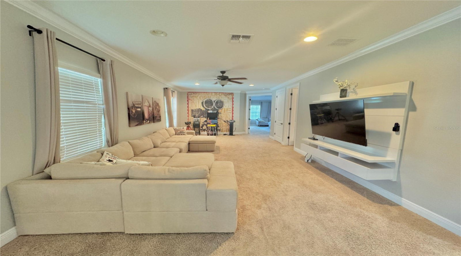 Kissimmee, Florida 34747, 5 Bedroom Bedrooms, ,5 Bathroombathrooms,Residential,For Sale,Golden Bear,0,Mfro6450416