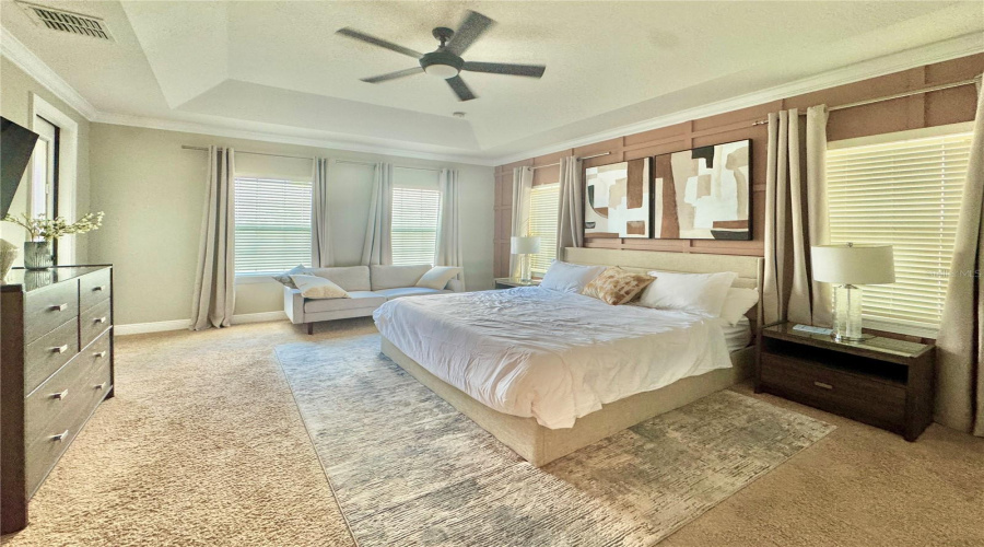Kissimmee, Florida 34747, 5 Bedroom Bedrooms, ,5 Bathroombathrooms,Residential,For Sale,Golden Bear,0,Mfro6450416