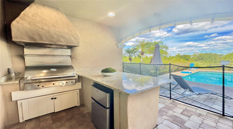 Kissimmee, Florida 34747, 5 Bedroom Bedrooms, ,5 Bathroombathrooms,Residential,For Sale,Golden Bear,0,Mfro6450416