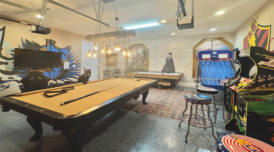 Kissimmee, Florida 34747, 5 Bedroom Bedrooms, ,5 Bathroombathrooms,Residential,For Sale,Golden Bear,0,Mfro6450416