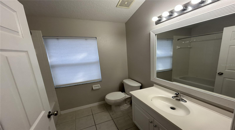 Davenport, Florida 33837, 3 Bedroom Bedrooms, ,2 Bathroombathrooms,Residential,For Sale,Garberia,0,Mfrp4940181