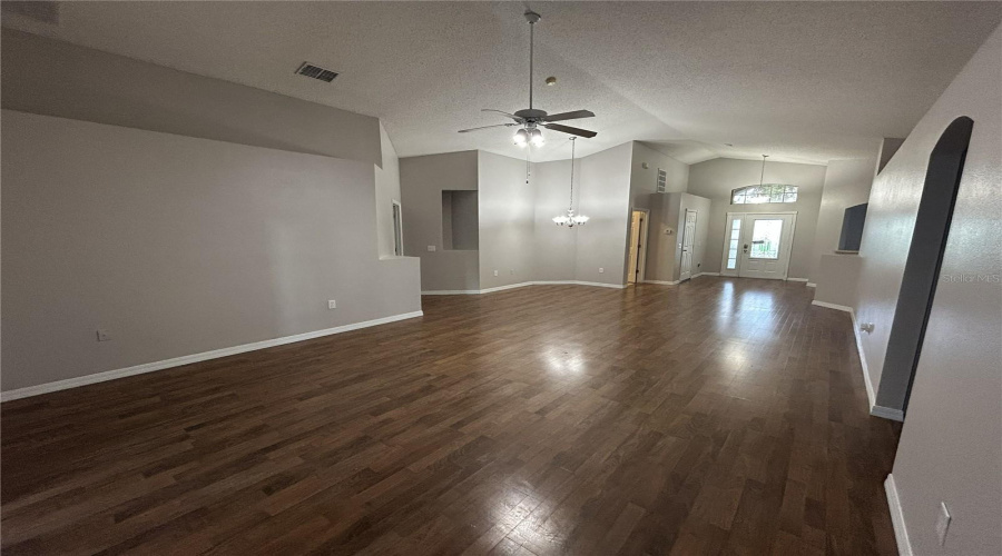 Davenport, Florida 33837, 3 Bedroom Bedrooms, ,2 Bathroombathrooms,Residential,For Sale,Garberia,0,Mfrp4940181