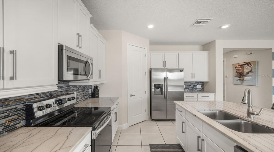 Kissimmee, Florida 34747, 4 Bedroom Bedrooms, ,3 Bathroombathrooms,Residential,For Sale,Westland,0,Mfro6450540