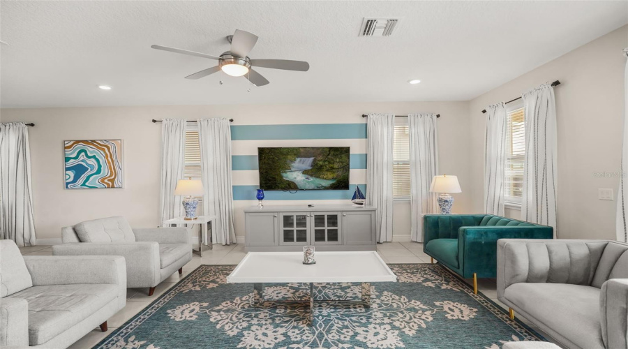 Kissimmee, Florida 34747, 4 Bedroom Bedrooms, ,3 Bathroombathrooms,Residential,For Sale,Westland,0,Mfro6450540