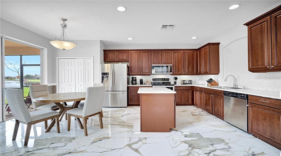 Kissimmee, Florida 34746, 5 Bedroom Bedrooms, ,4 Bathroombathrooms,Residential,For Sale,Boating,0,Mfrtb8529270
