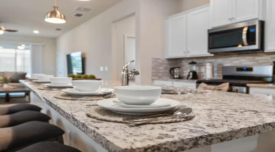 Davenport, Florida 33837, 7 Bedroom Bedrooms, ,5 Bathroombathrooms,Residential,For Sale,Oakmoss,0,Mfro6449287